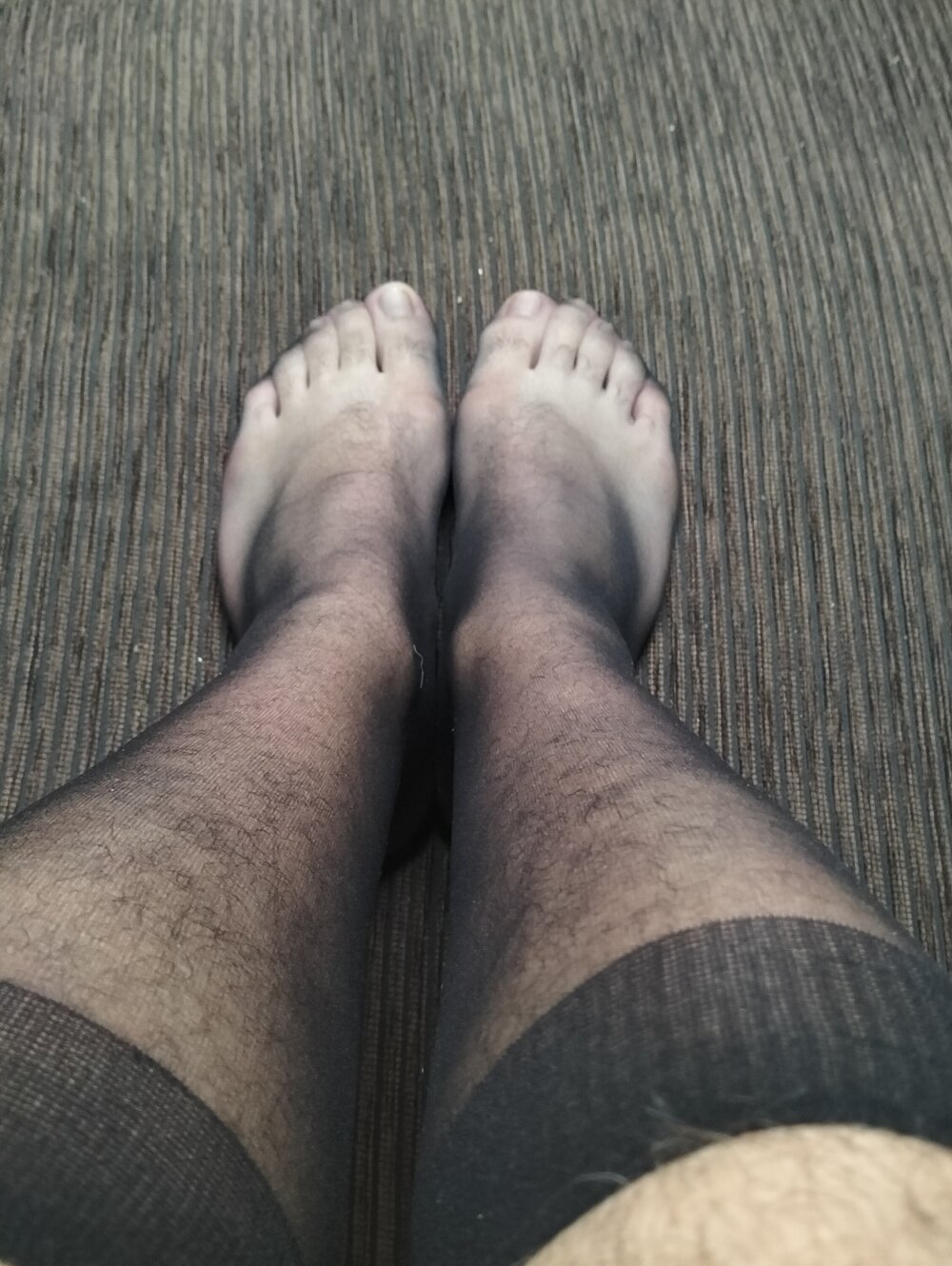 sheer_socks